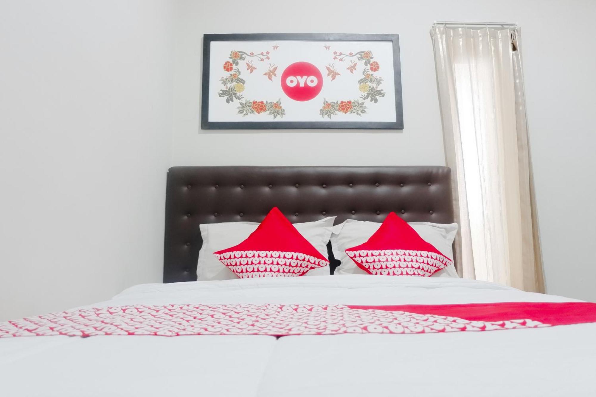 Oyo 528 Safa Guest House Malang Luaran gambar